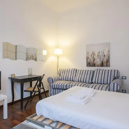 Youhosty - Lepetit 3 * Milánó